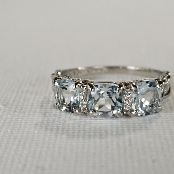 Genuine Sky Blue Topaz & White Zircon Ring Platinum over Sterling Silver Sz 8.5 - Picture 4 of 7